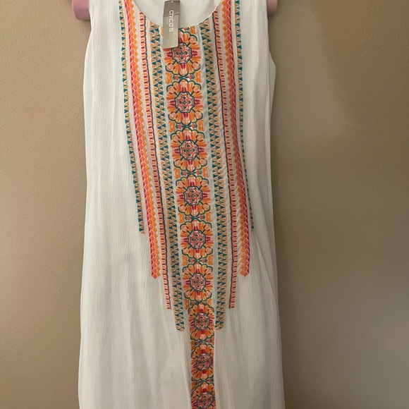 Chicos NWT embroidery trim, maxi dress size 1 petite - Picture 4 of 4